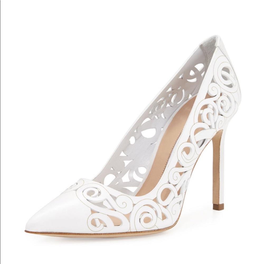 Manolo Blahnik 105 White BB Roc Laser Pumps 36.5